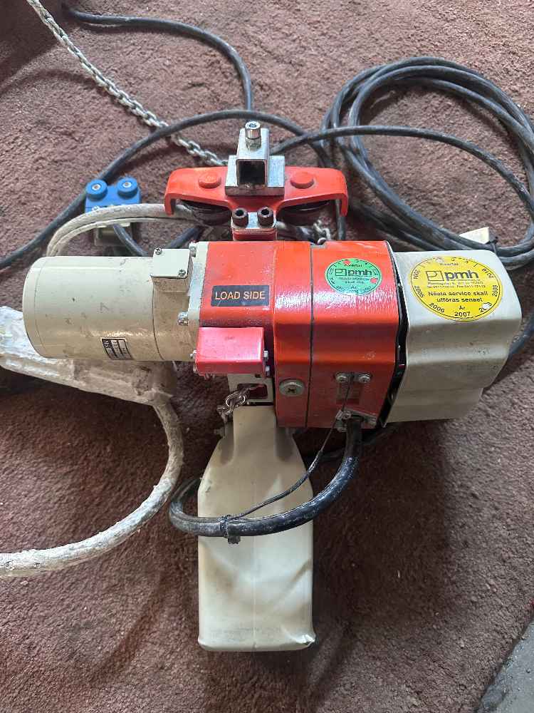 Wciągarka / elektryczny wciągnik łańcuchowy KITO