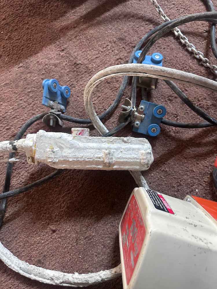 Wciągarka / elektryczny wciągnik łańcuchowy KITO